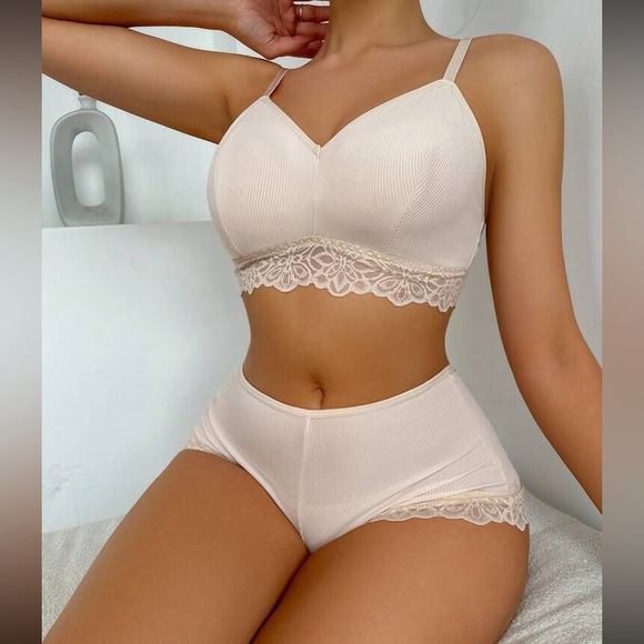 Floral lace btakette and panty lingerie Set sexy pajamas apricot - Picture 5 of 5